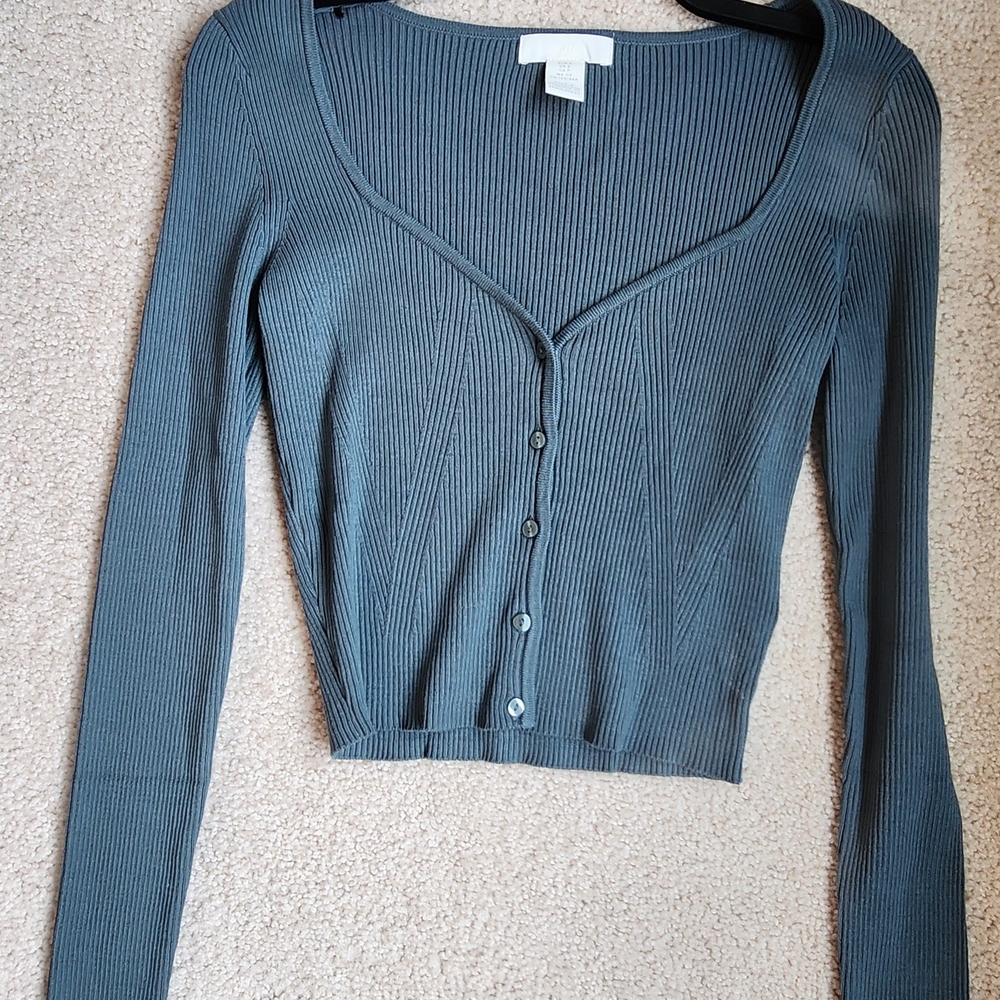 H&M Blue Ribbed Button-Down Top - Picture 4 of 4